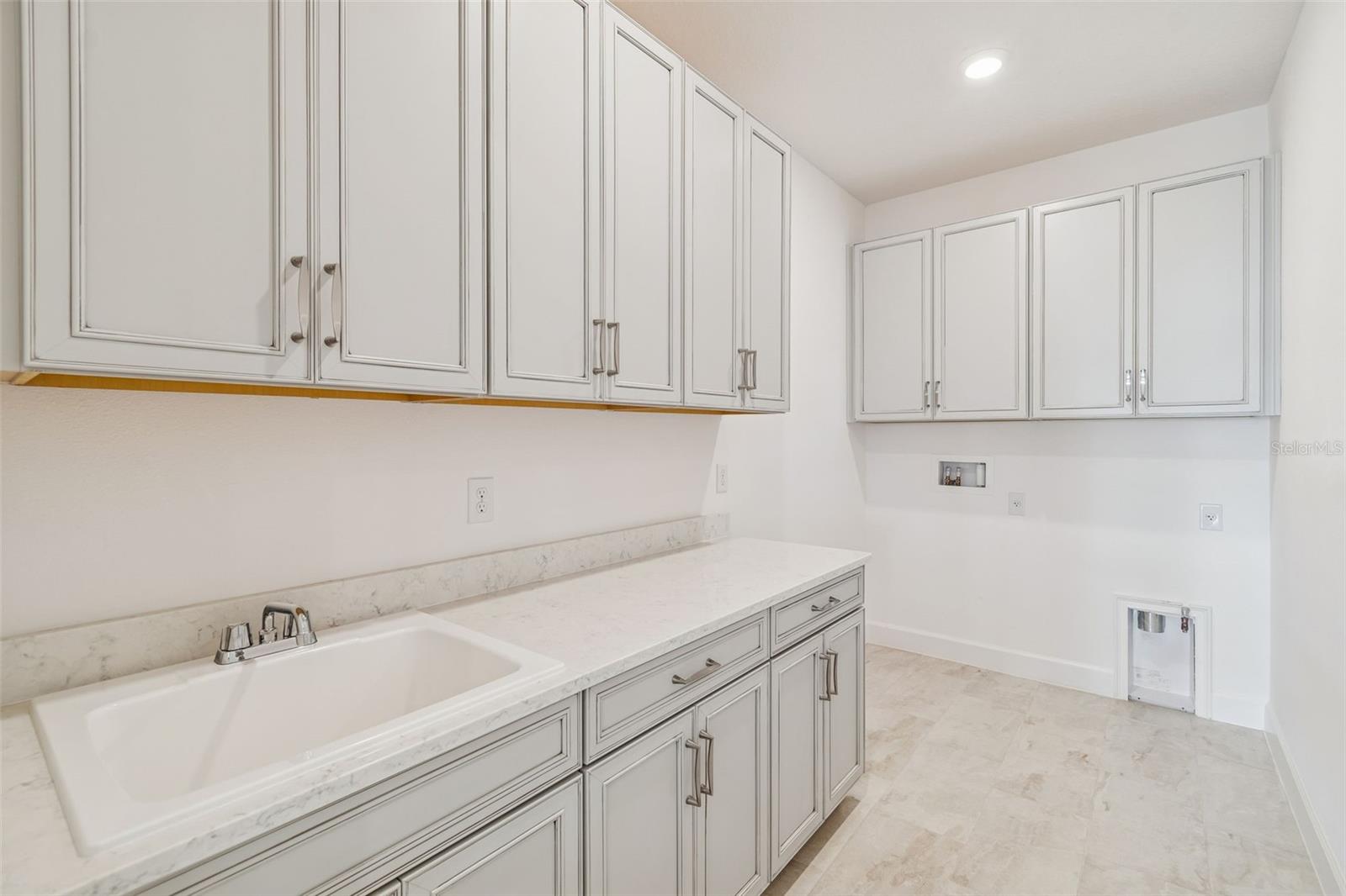 Image 19 of 64 For 958 Signet Drive