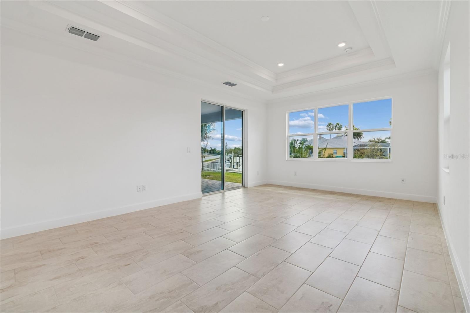 Image 22 of 64 For 958 Signet Drive