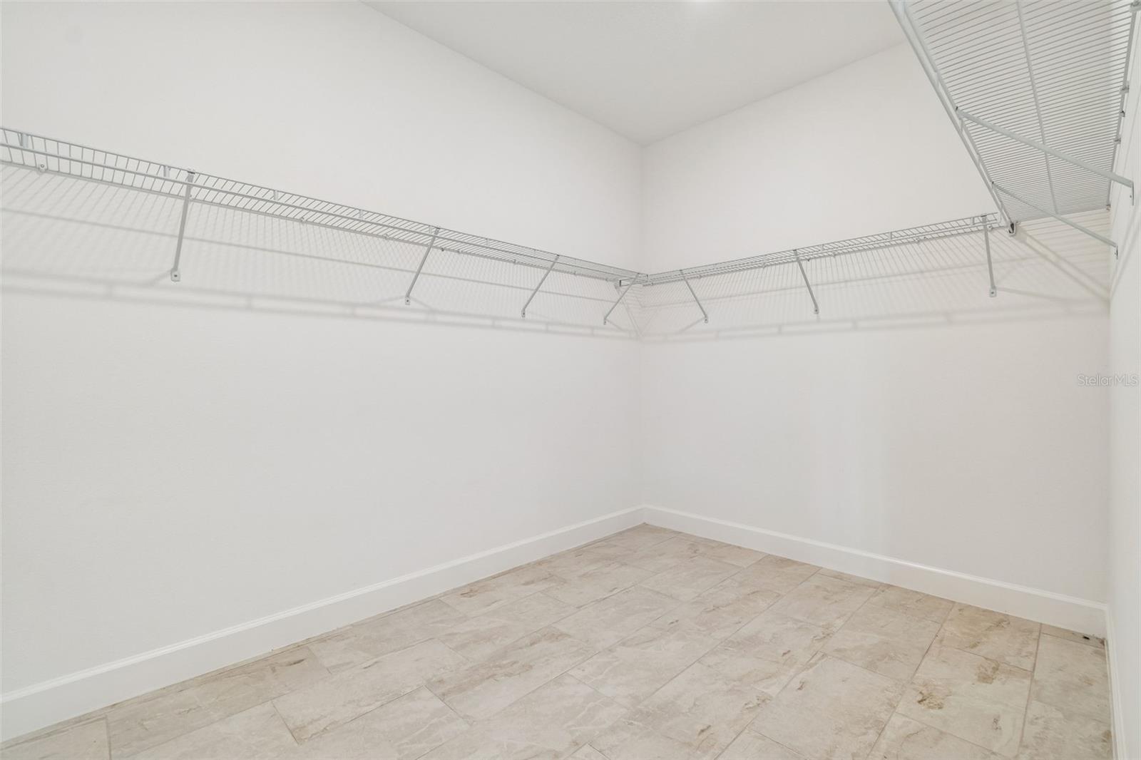 Image 25 of 64 For 958 Signet Drive