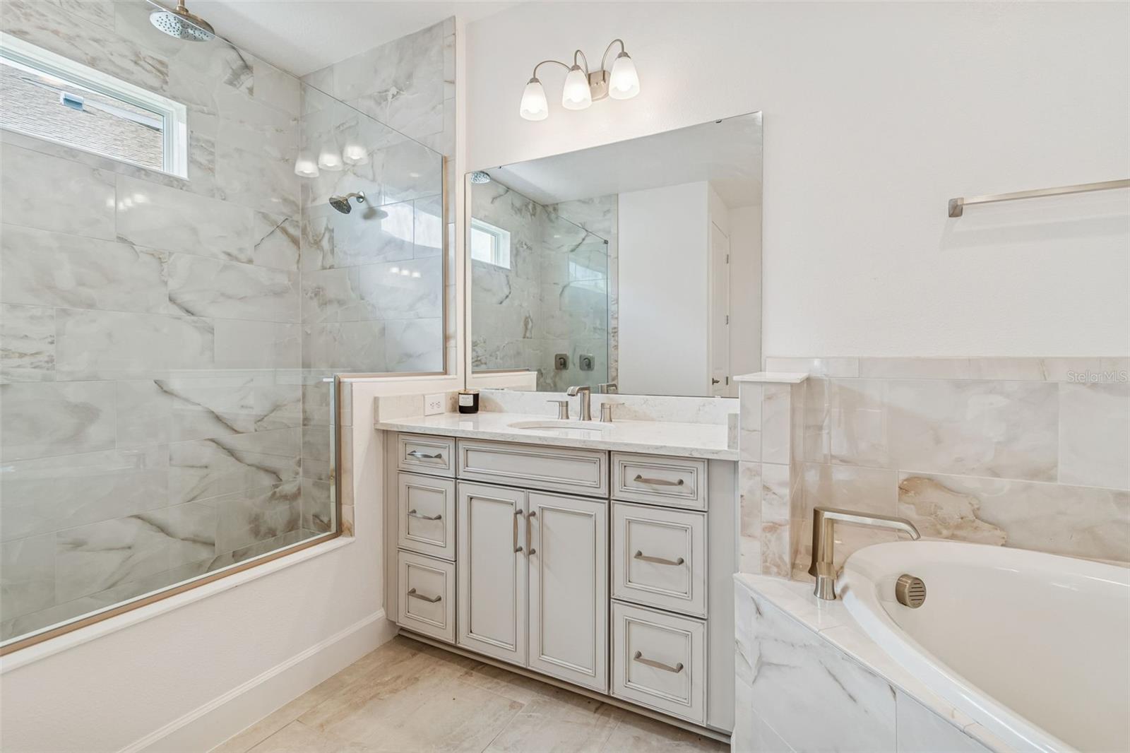 Image 28 of 64 For 958 Signet Drive