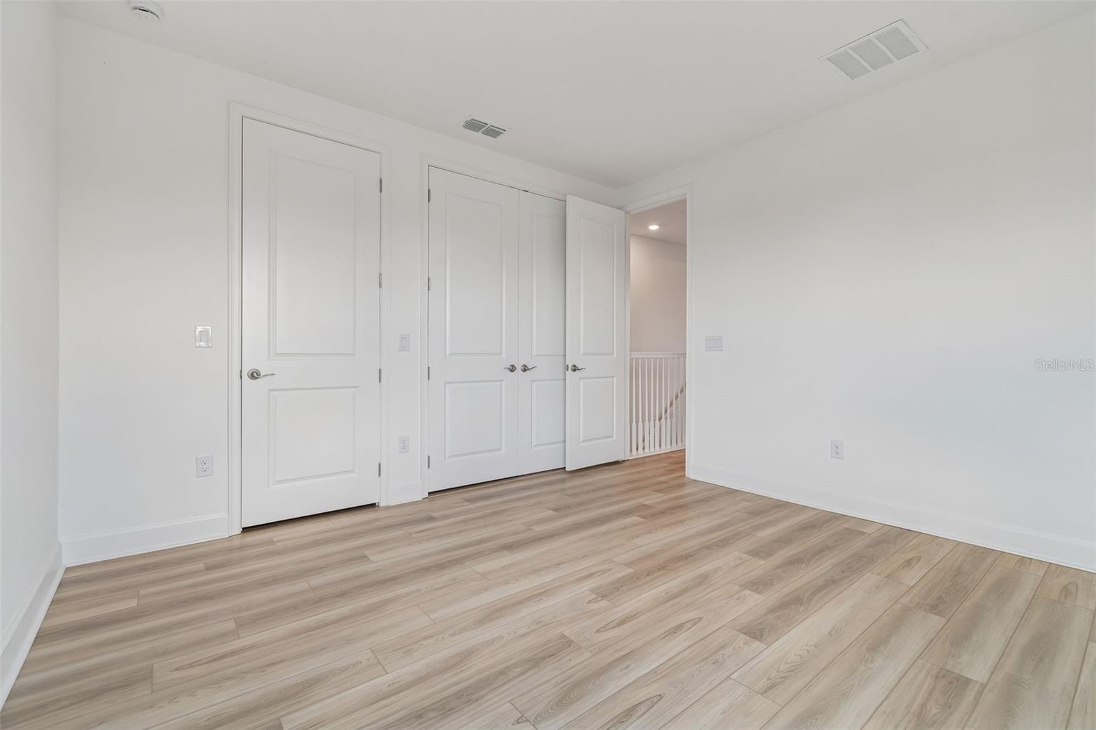 Image 35 of 64 For 958 Signet Drive