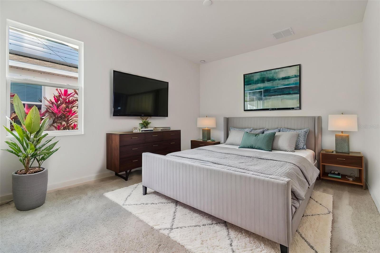 Image 4 of 64 For 958 Signet Drive