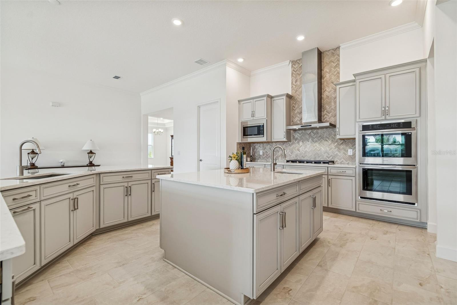 Image 5 of 64 For 958 Signet Drive