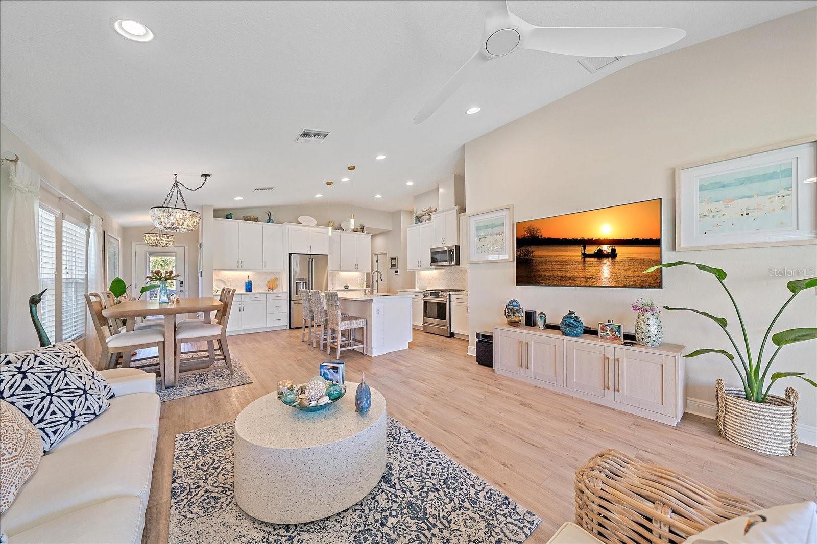 Image 13 of 27 For 12419 Oak Hill Way