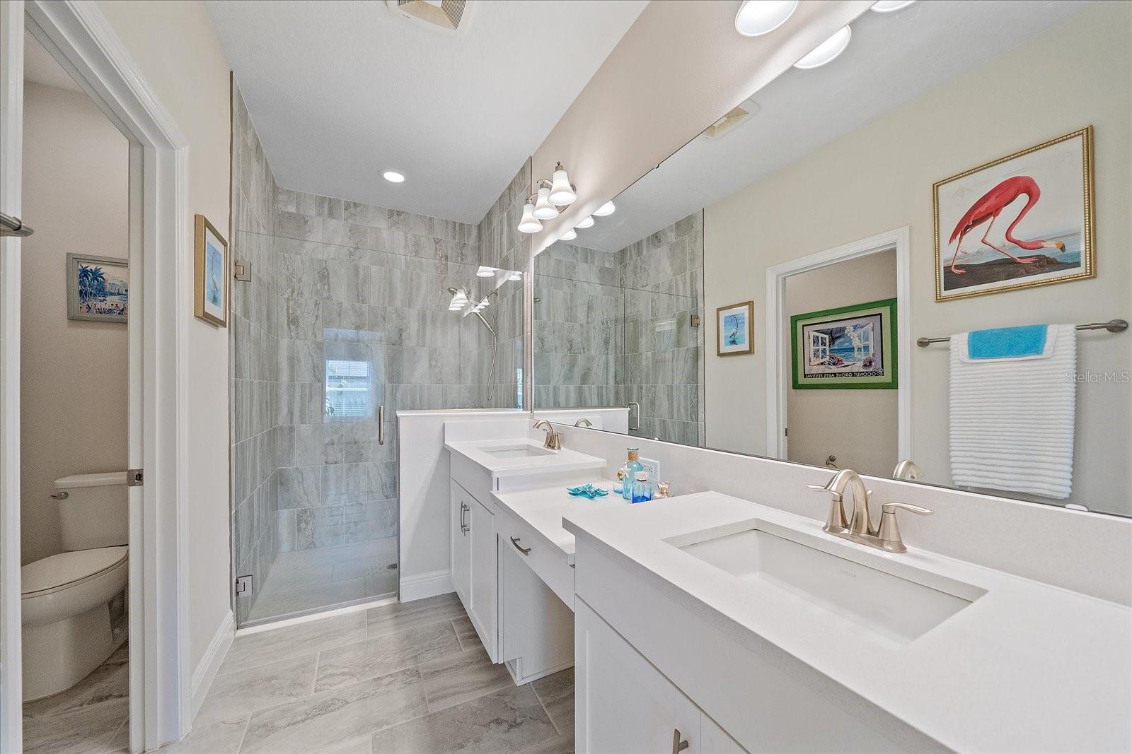 Image 18 of 27 For 12419 Oak Hill Way