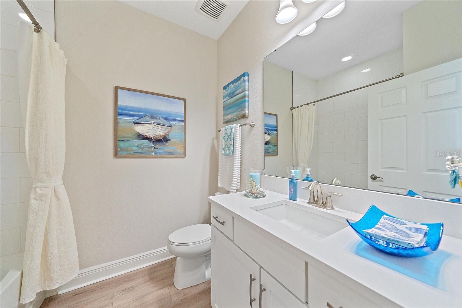 Image 21 of 27 For 12419 Oak Hill Way