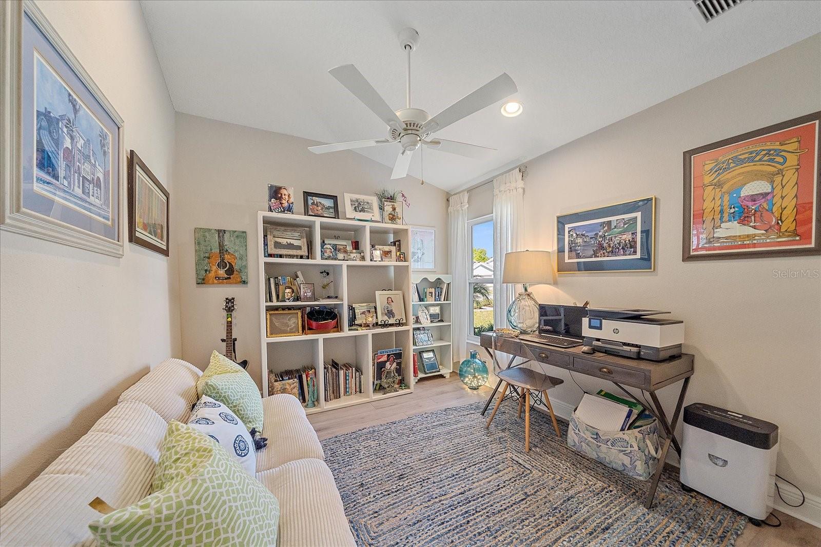 Image 22 of 27 For 12419 Oak Hill Way