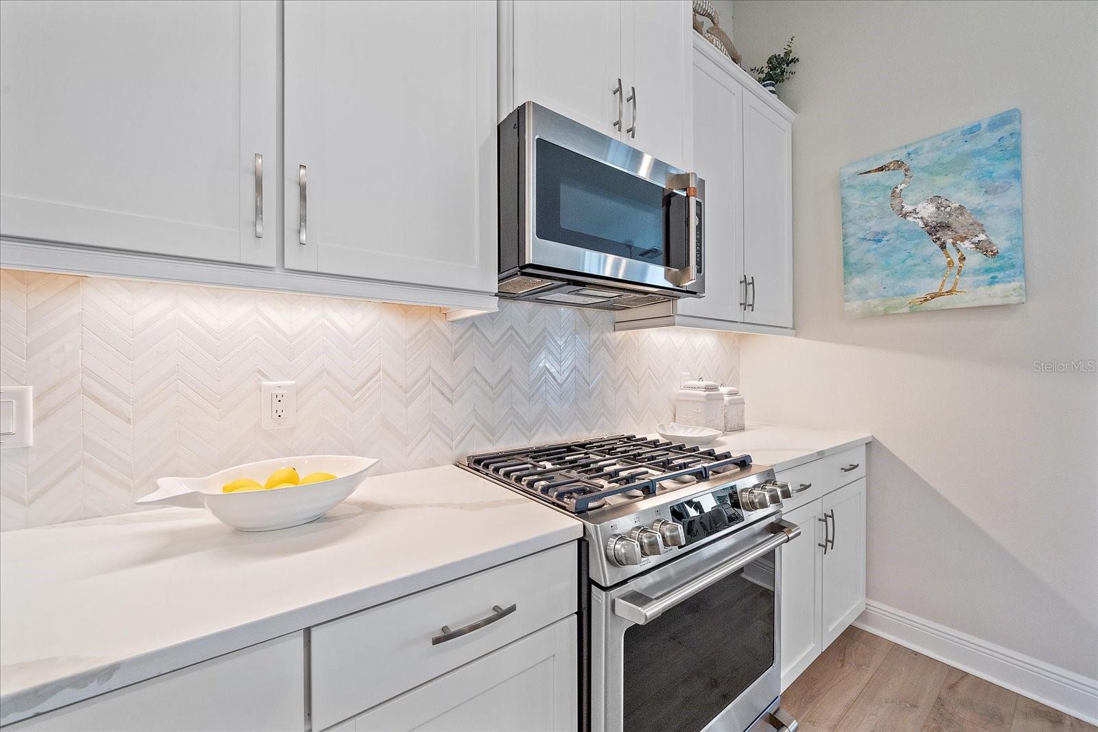 Image 6 of 27 For 12419 Oak Hill Way