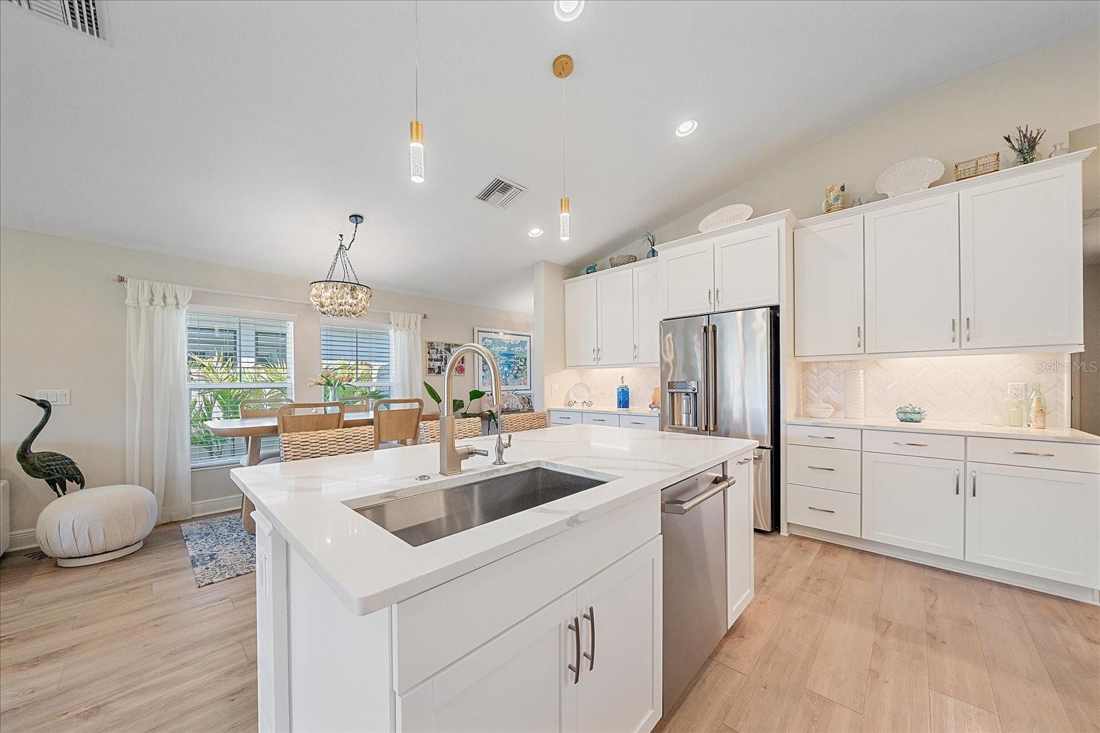 Image 7 of 27 For 12419 Oak Hill Way