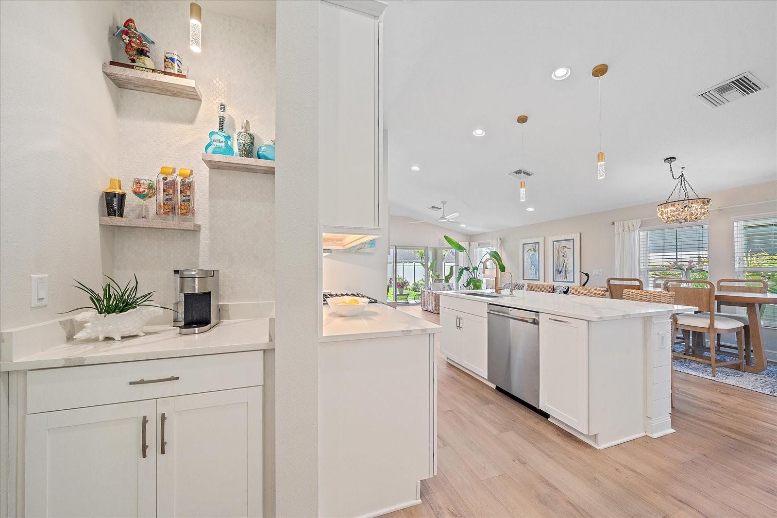 Image 8 of 27 For 12419 Oak Hill Way