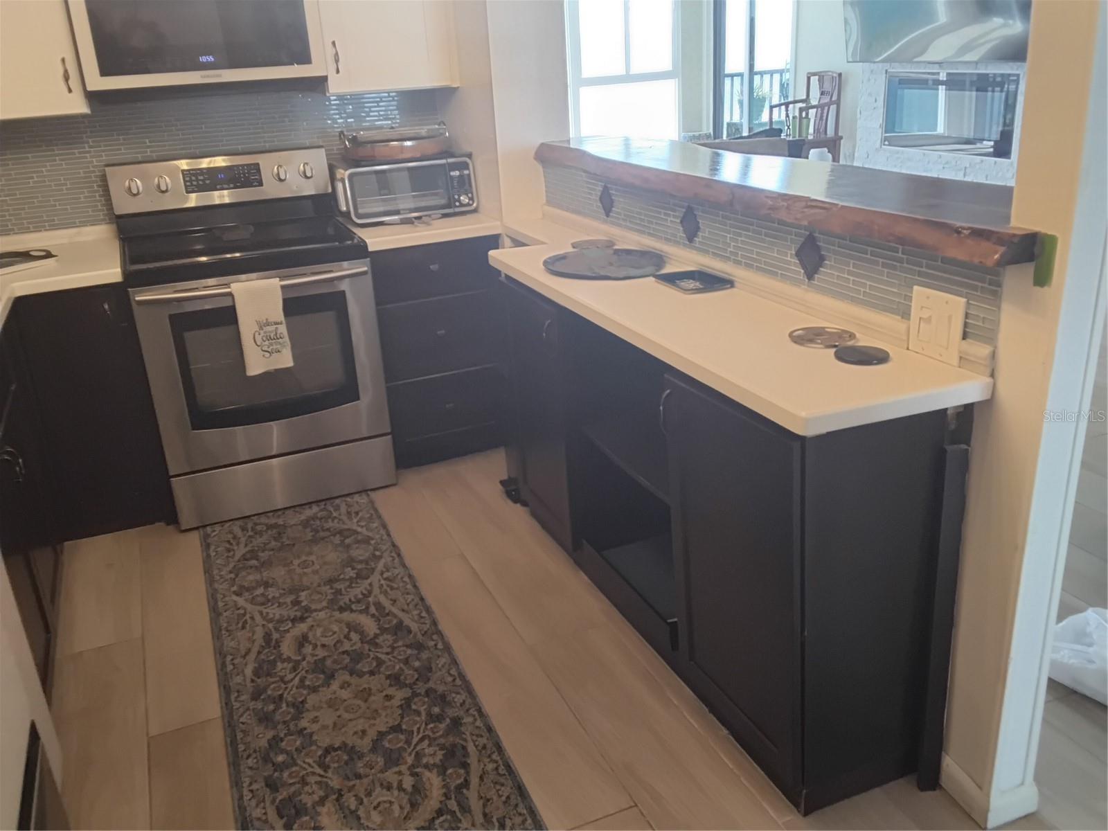 Image 12 of 54 For 7100 Sunshine Skyway Lane S 705