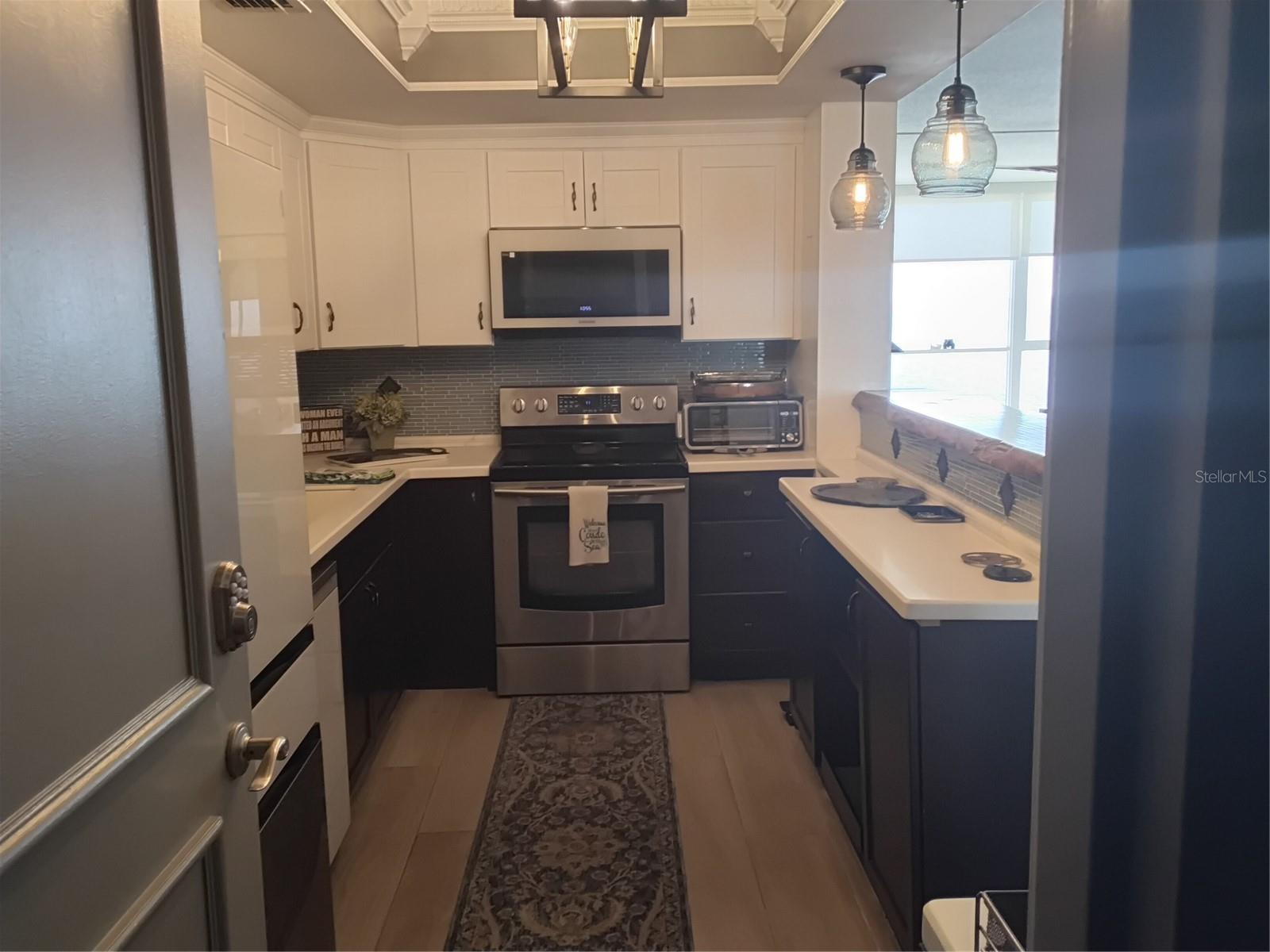 Image 13 of 54 For 7100 Sunshine Skyway Lane S 705