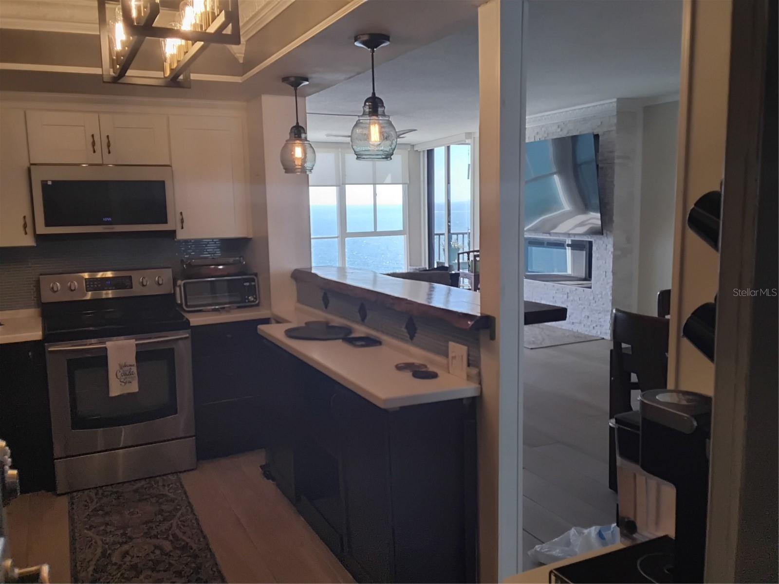 Image 15 of 54 For 7100 Sunshine Skyway Lane S 705