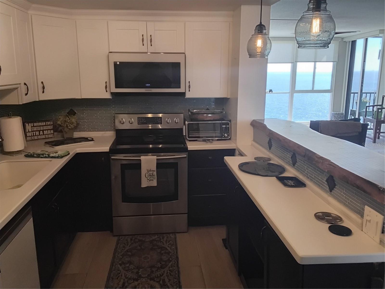 Image 17 of 54 For 7100 Sunshine Skyway Lane S 705