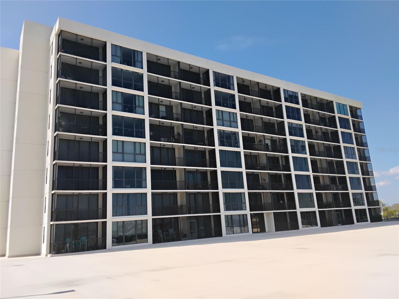 Image 3 of 54 For 7100 Sunshine Skyway Lane S 705