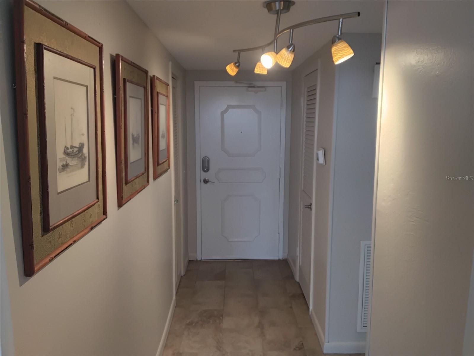 Image 33 of 54 For 7100 Sunshine Skyway Lane S 705