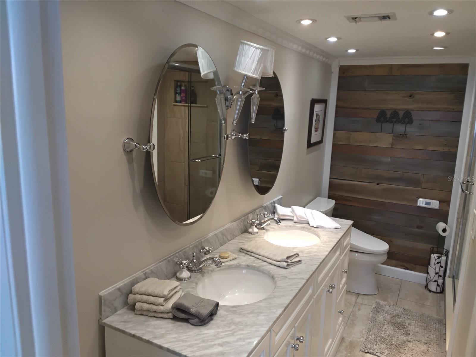 Image 44 of 54 For 7100 Sunshine Skyway Lane S 705