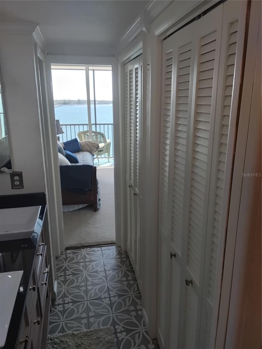 Image 49 of 54 For 7100 Sunshine Skyway Lane S 705