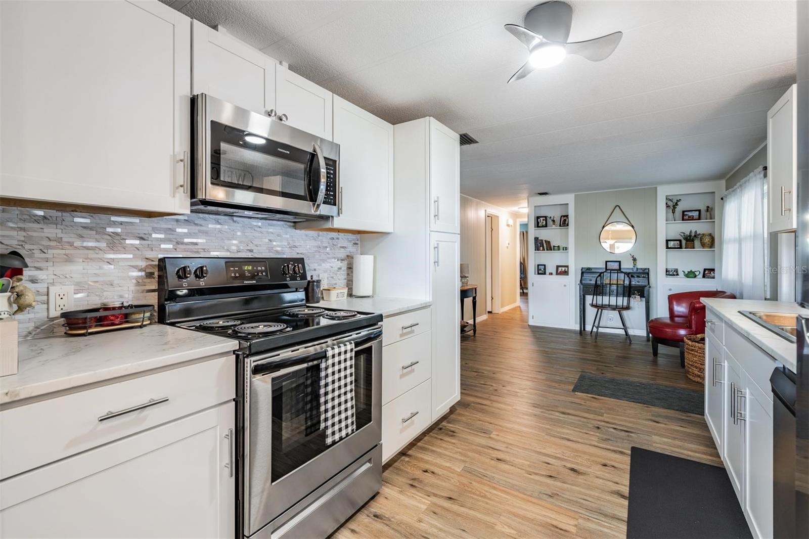 Image 13 of 38 For 257 Sago Palm Street