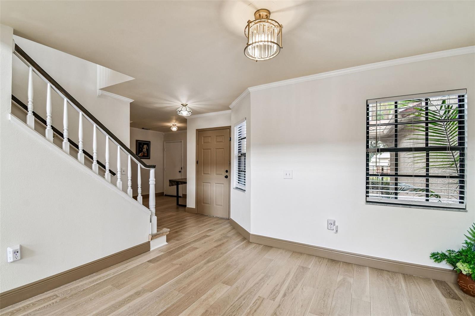 Image 5 of 39 For 10444 Saint Tropez Place