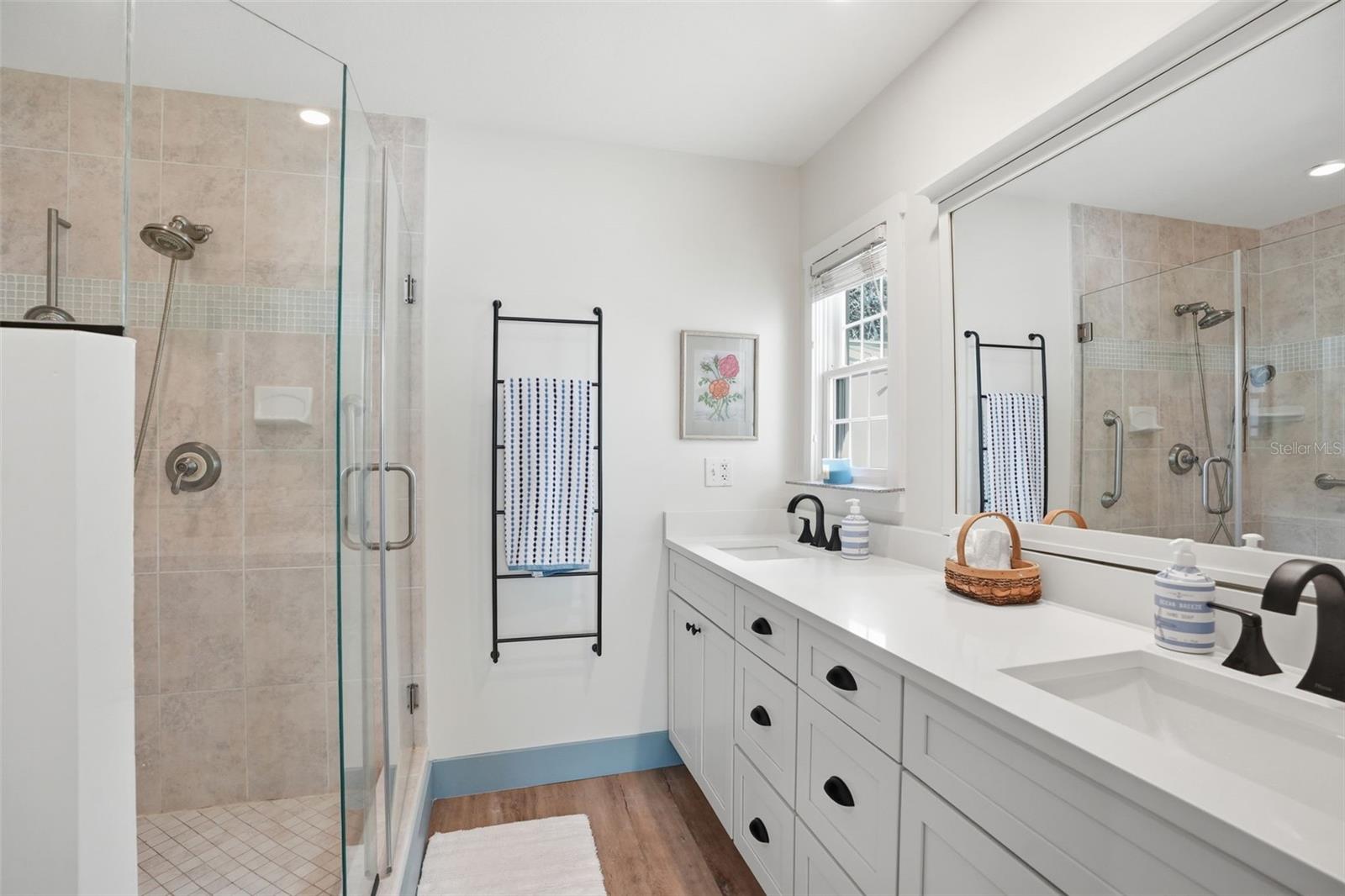 Image 36 of 74 For 759 Lantana Avenue