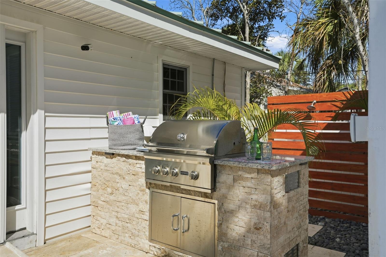 Image 42 of 74 For 759 Lantana Avenue