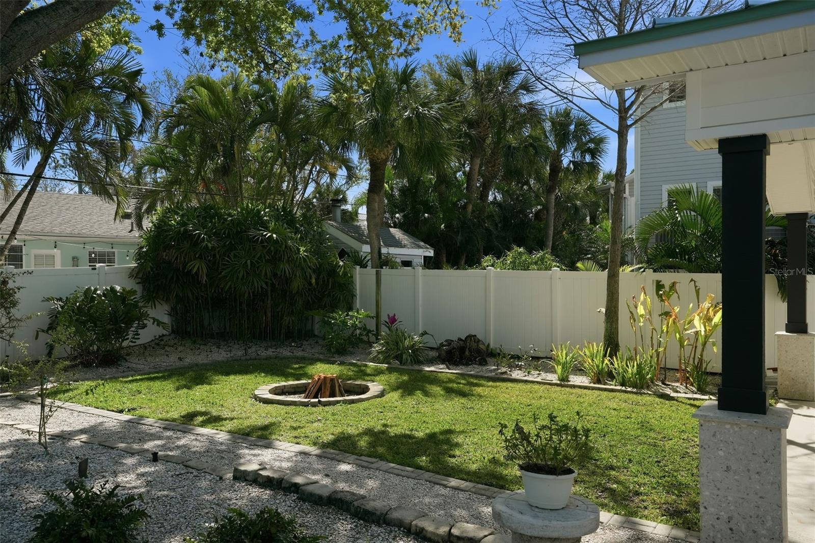 Image 47 of 74 For 759 Lantana Avenue