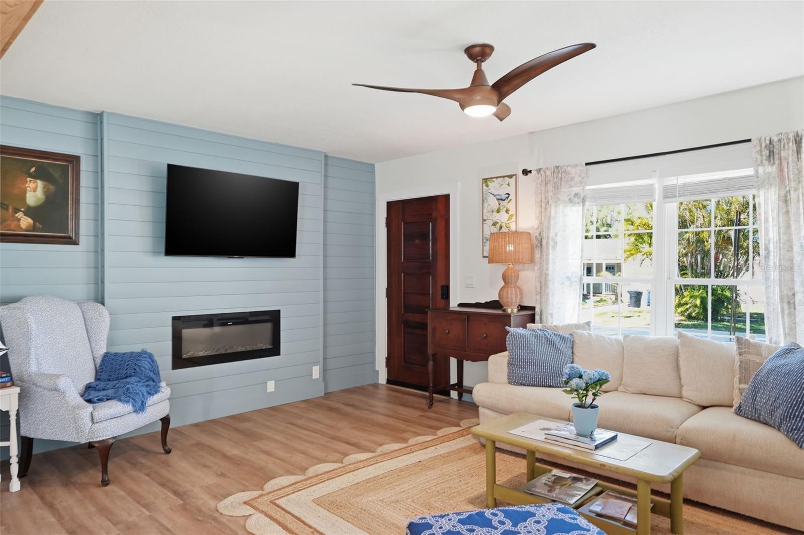 Image 9 of 74 For 759 Lantana Avenue