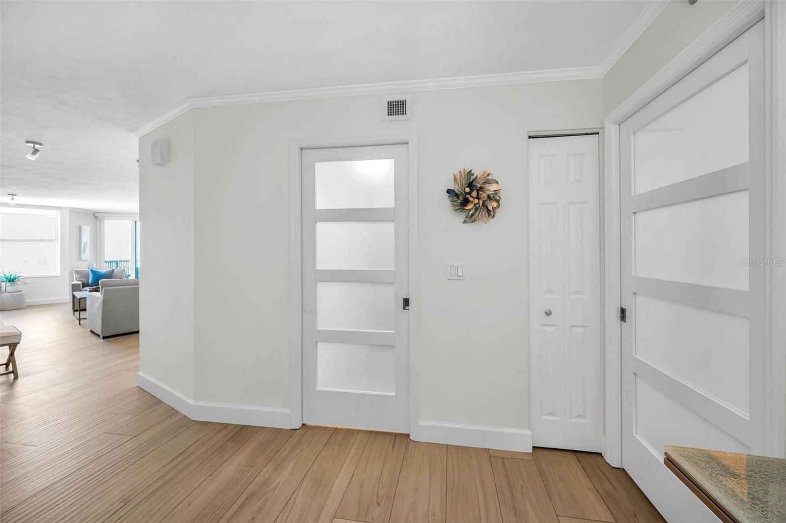 Image 15 of 100 For 1660 Gulf Boulevard Ph5