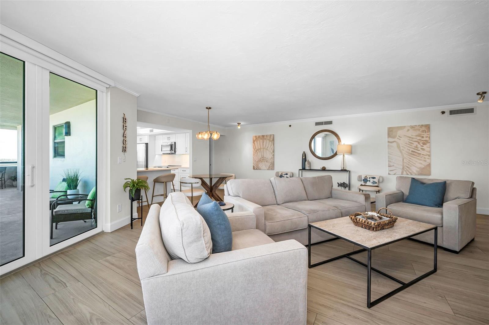 Image 23 of 100 For 1660 Gulf Boulevard Ph5