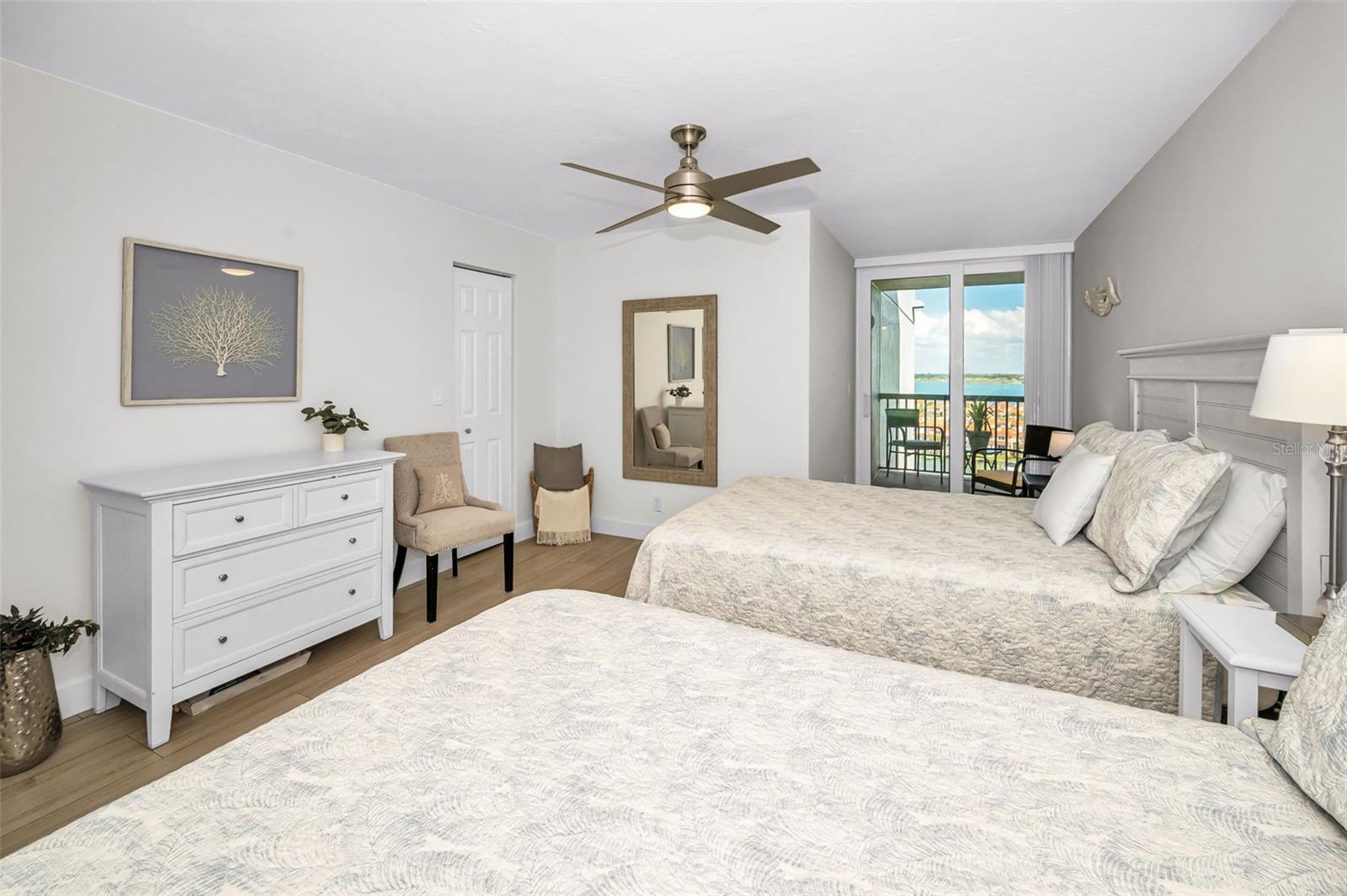 Image 63 of 100 For 1660 Gulf Boulevard Ph5