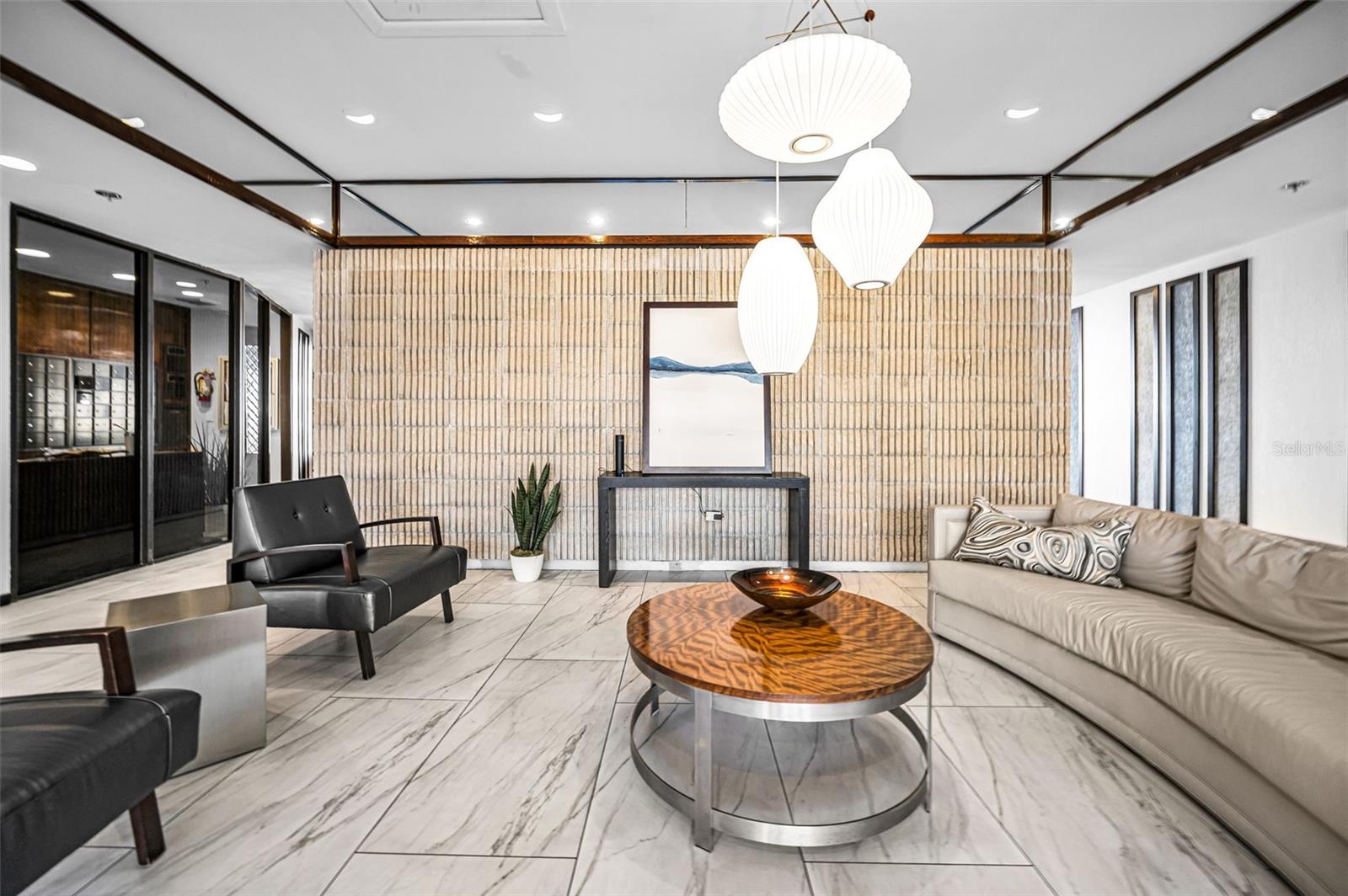 Image 72 of 100 For 1660 Gulf Boulevard Ph5