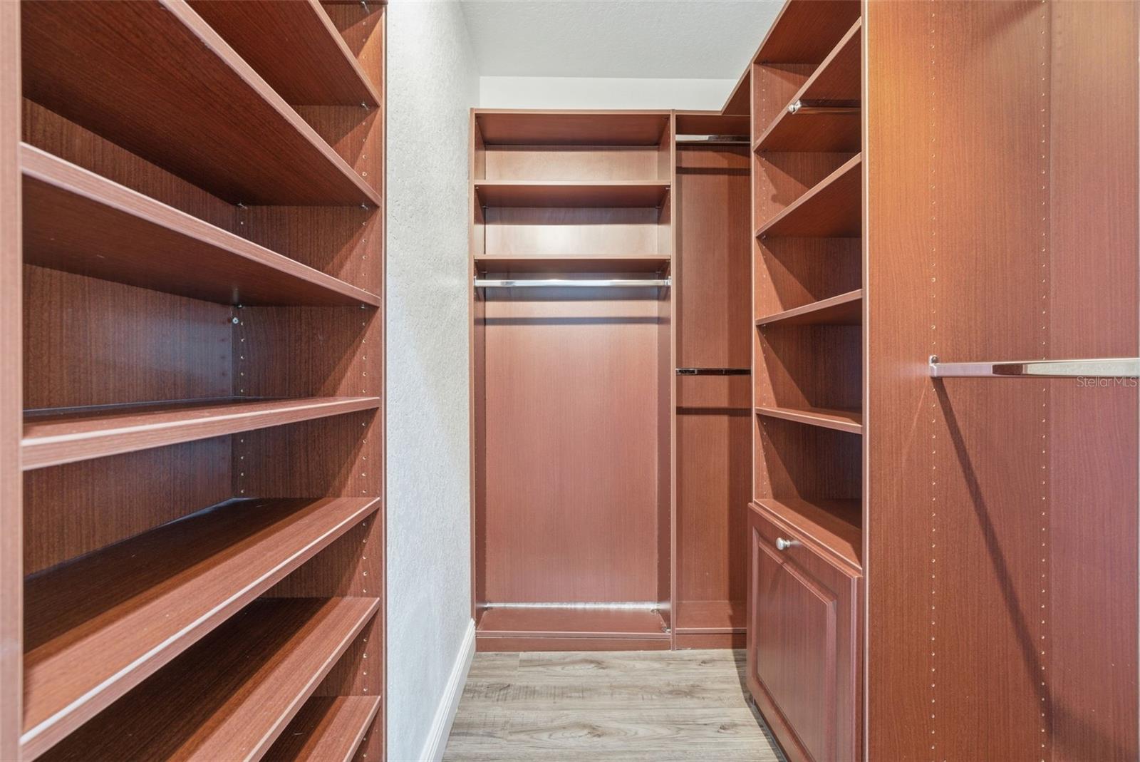 Image 19 of 59 For 700 Harbour Island Boulevard 403