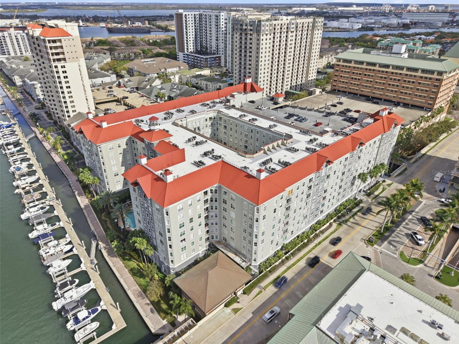 Image 53 of 59 For 700 Harbour Island Boulevard 403