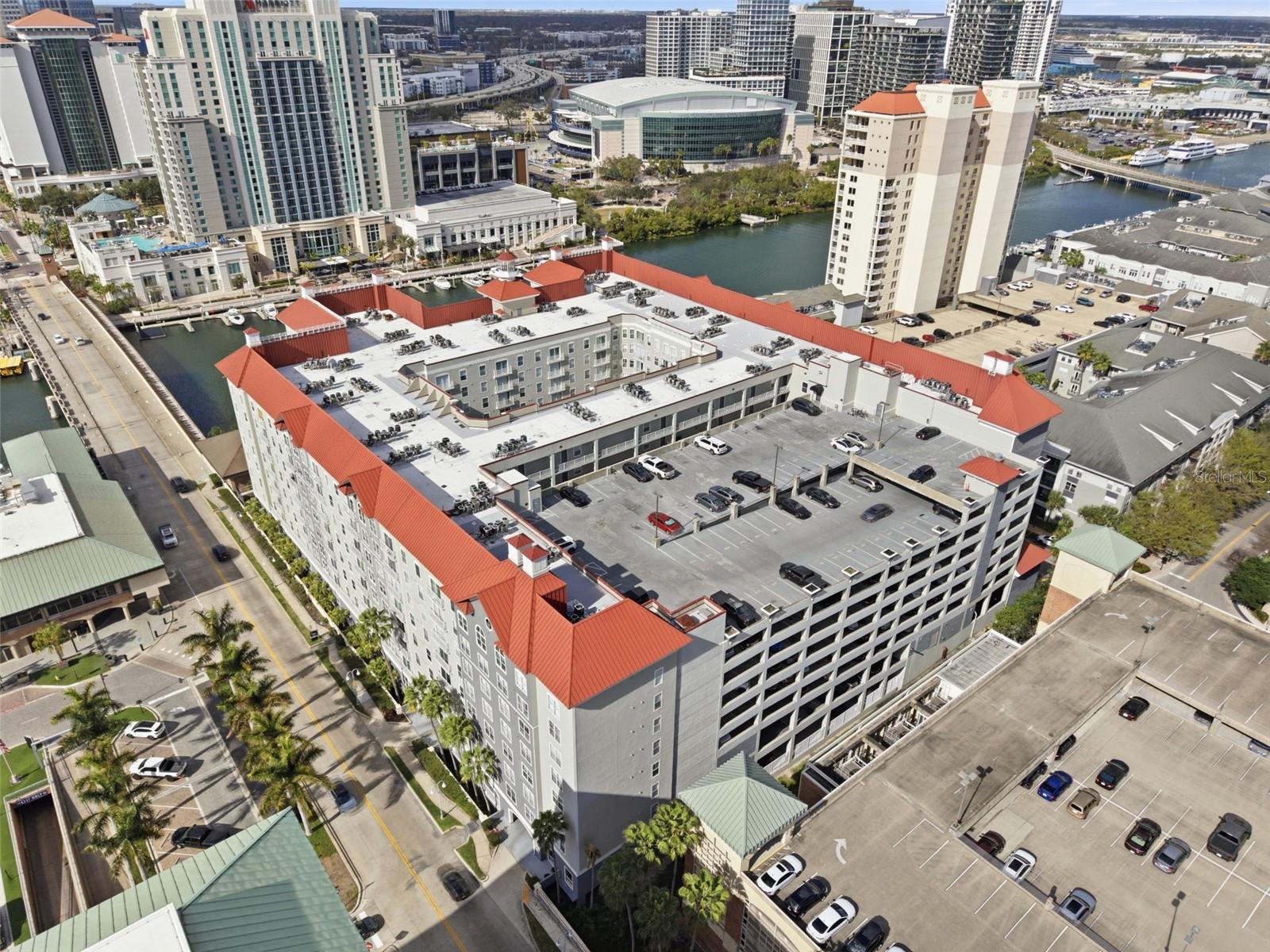 Image 56 of 59 For 700 Harbour Island Boulevard 403