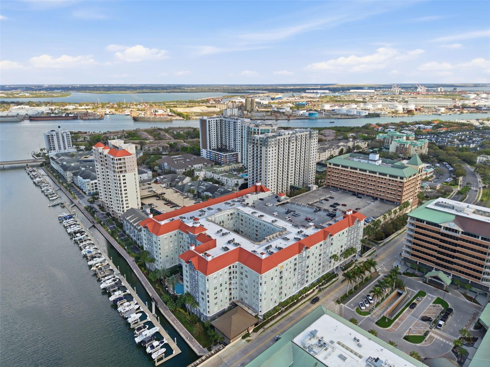 Image 57 of 59 For 700 Harbour Island Boulevard 403