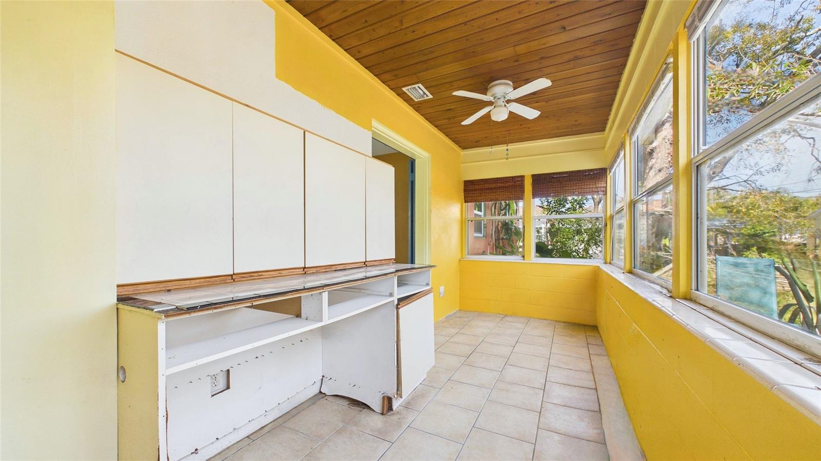 Image 18 of 31 For 2706 46th Street S