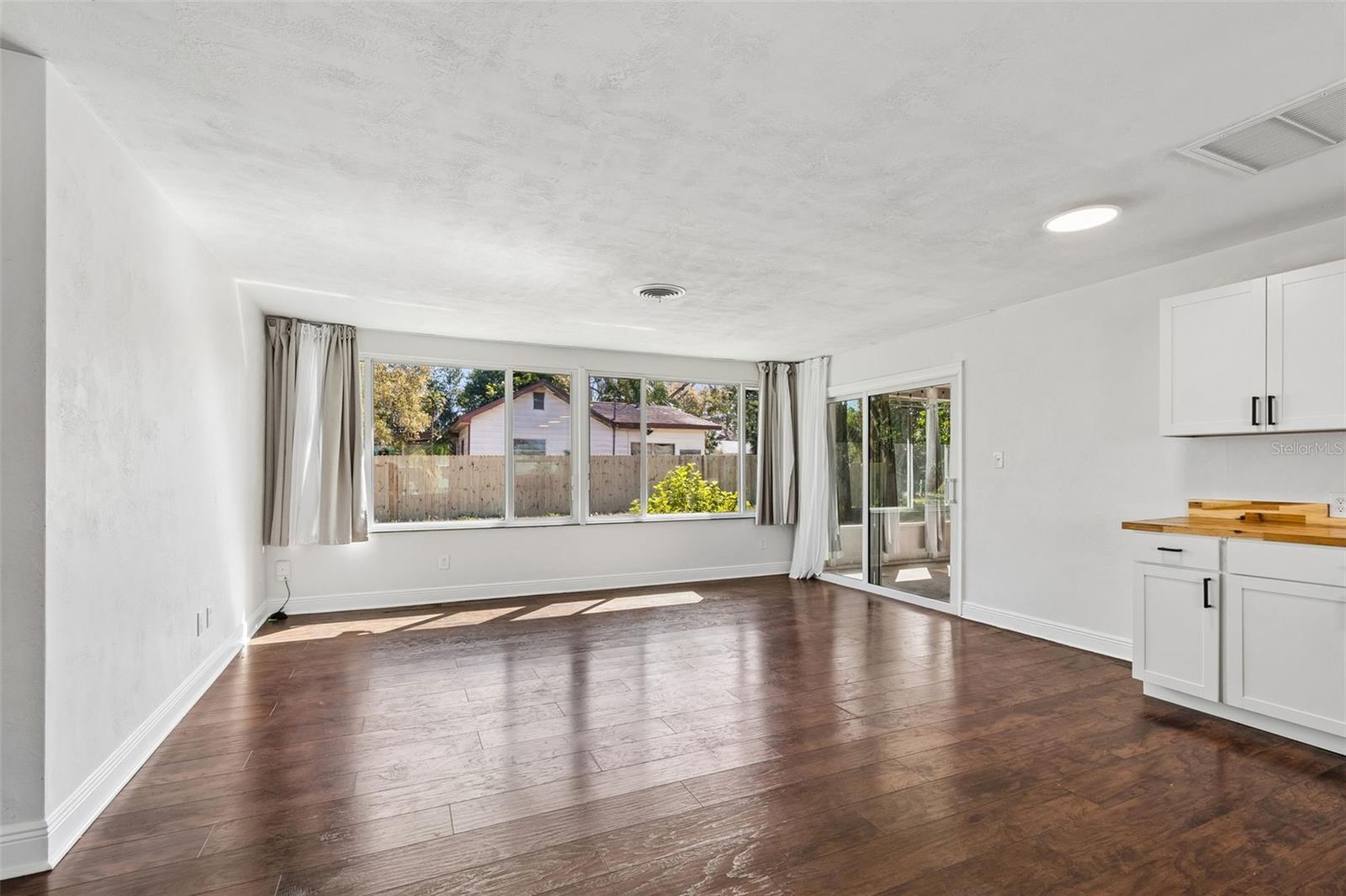 Image 11 of 50 For 5755 43rd Street N