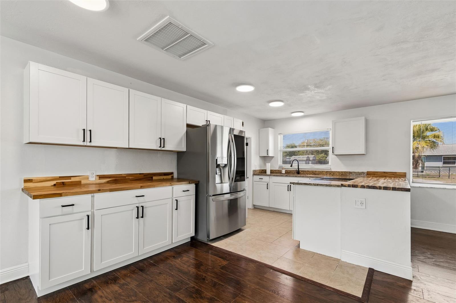 Image 16 of 50 For 5755 43rd Street N