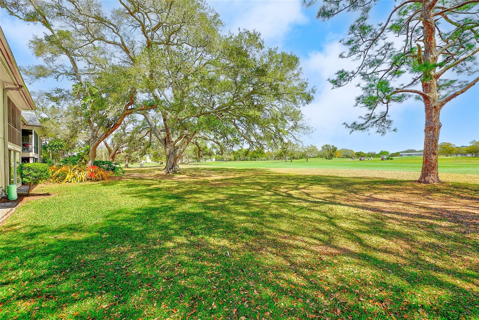 Image 23 of 31 For 38 Country Club Drive 38