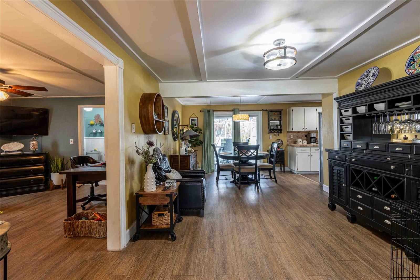 Image 11 of 43 For 21855 Ocean Pines Drive