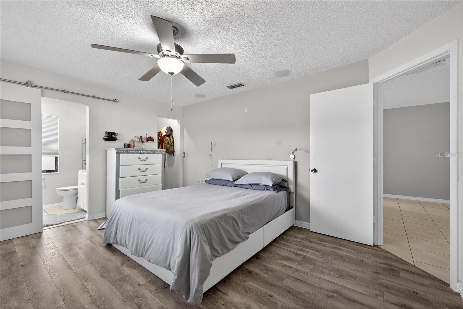 Image 15 of 22 For 3042 Cypress Green Drive