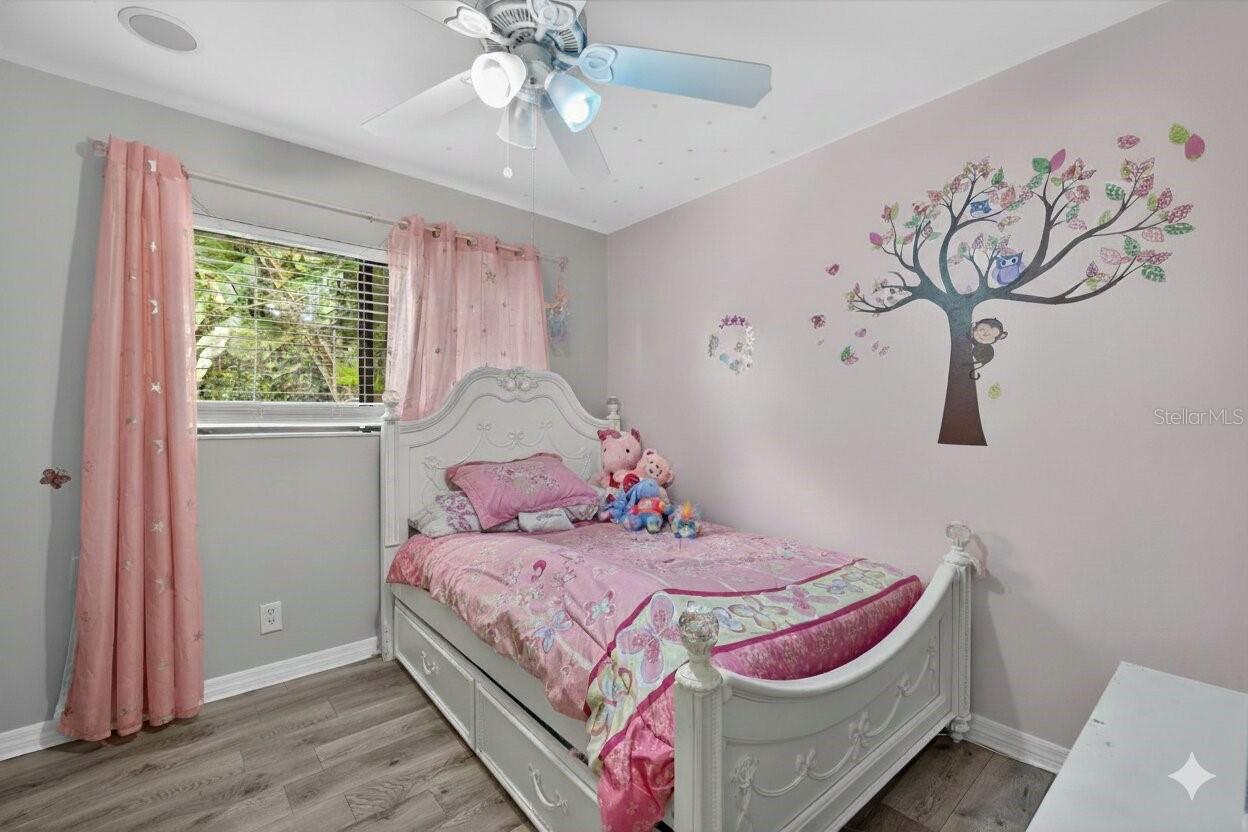 Image 20 of 22 For 3042 Cypress Green Drive