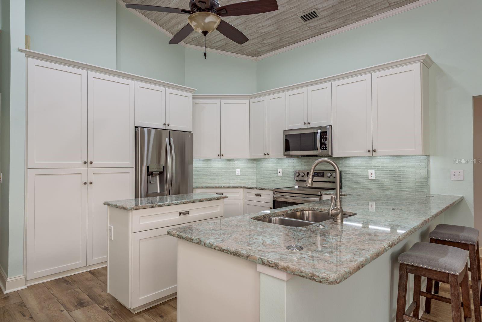 Listing photo id 10 for 469 Pine Warbler Way N