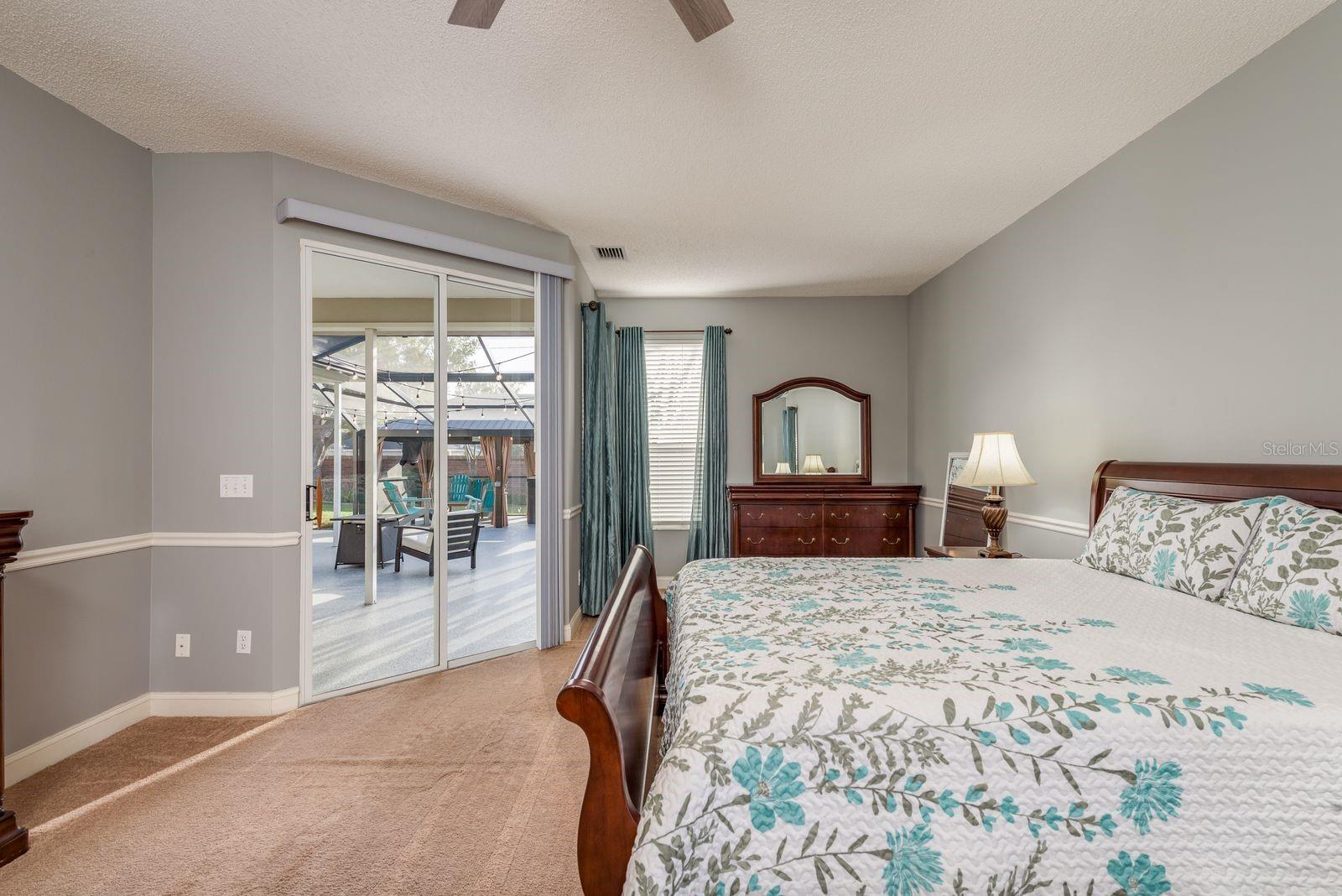 Listing photo id 18 for 469 Pine Warbler Way N