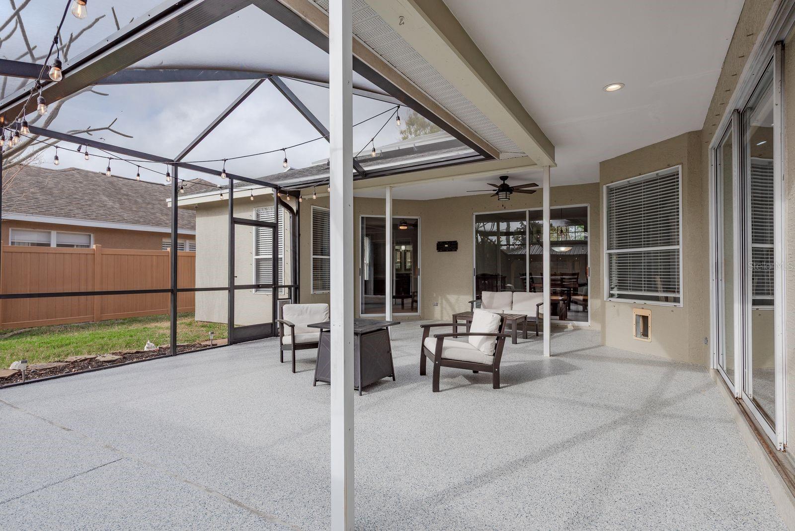 Listing photo id 37 for 469 Pine Warbler Way N