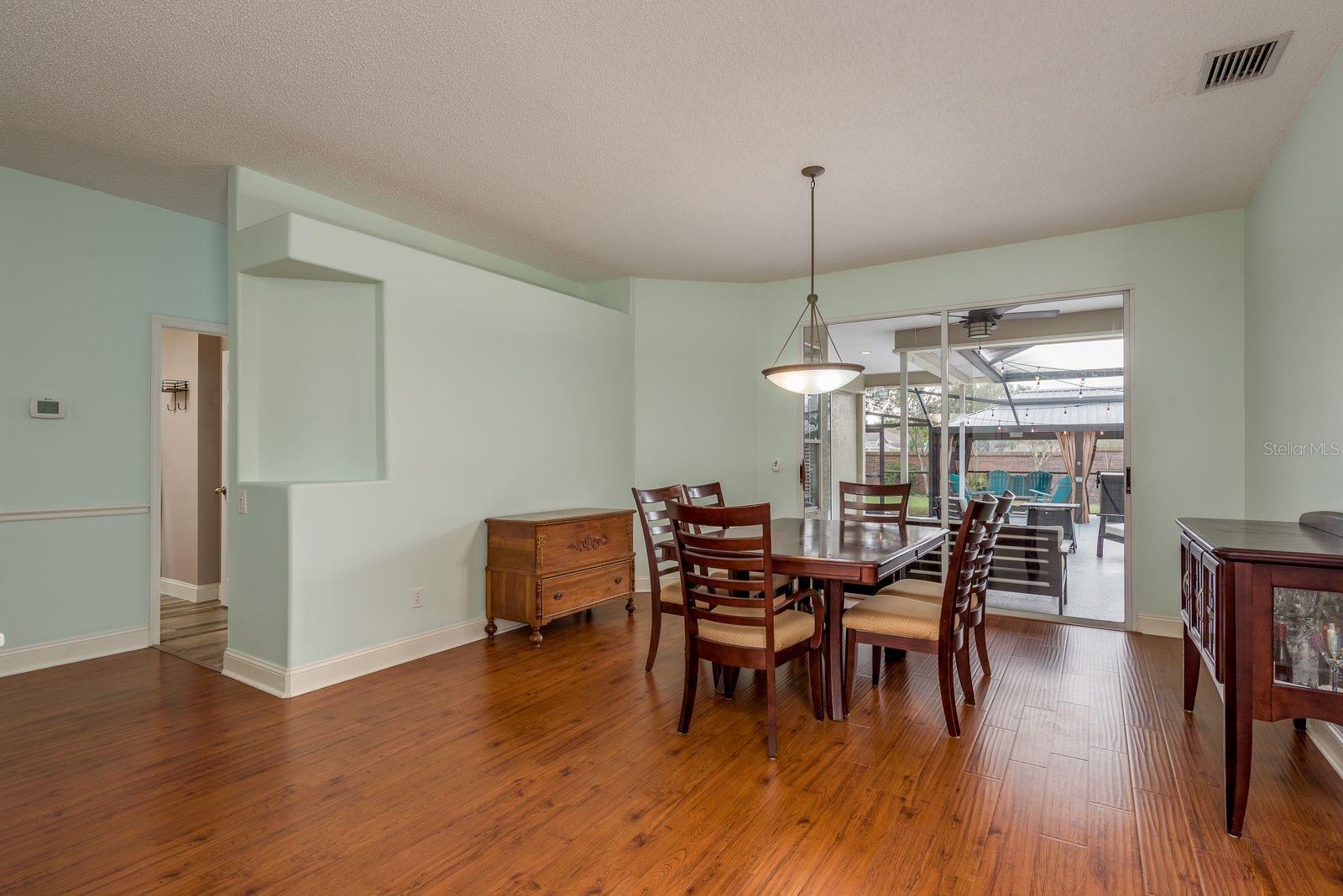 Listing photo id 3 for 469 Pine Warbler Way N