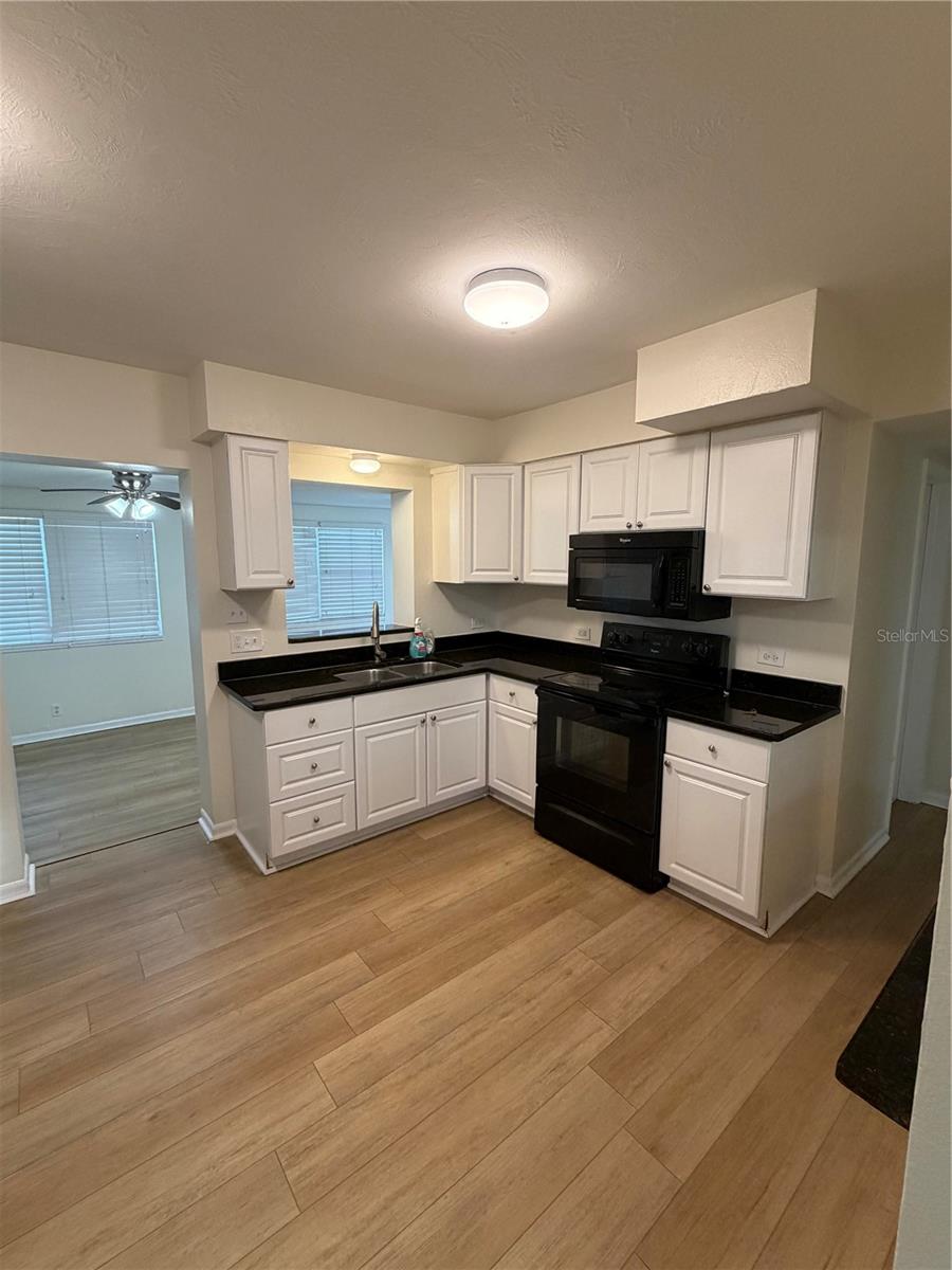 Image 2 of 11 For 3108 Cypress Street