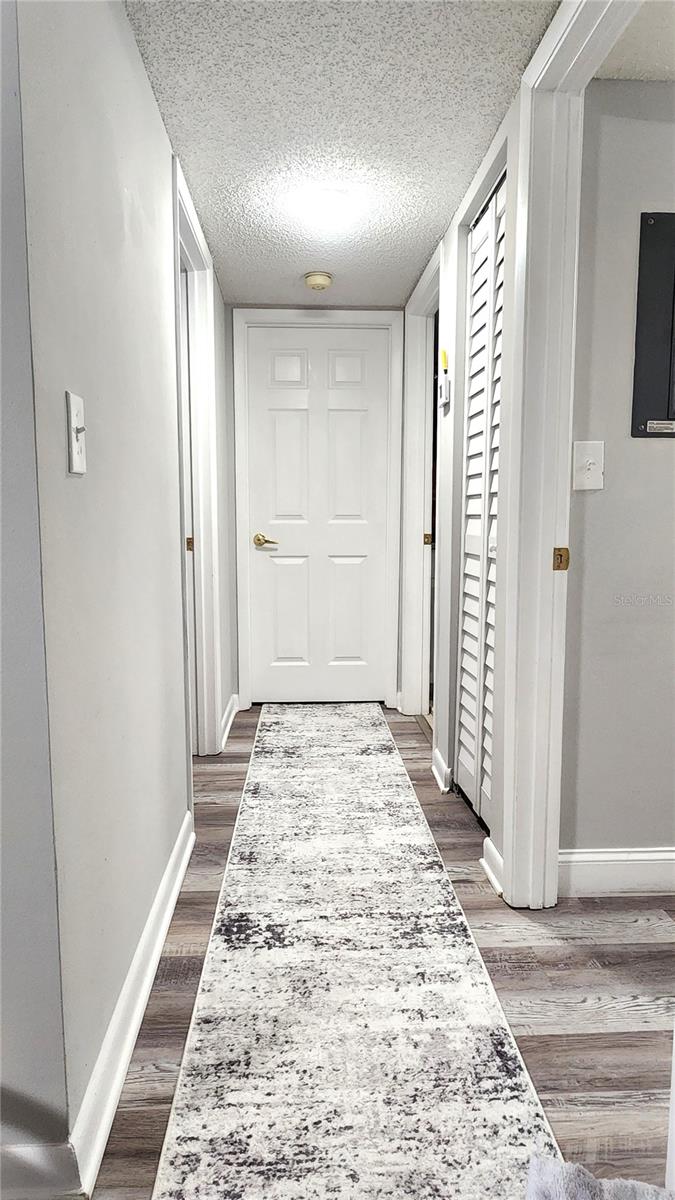 Image 12 of 23 For 1354 Shady Pine Way E2