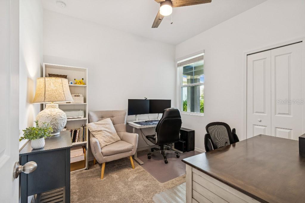 Image 17 of 42 For 5411 Los Robles Court